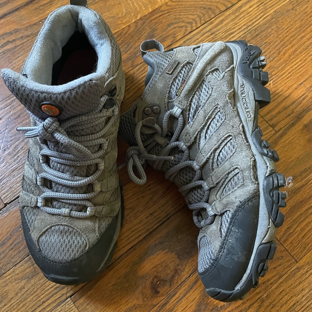 Merrell Moab / size 6.5 / Blue / Hiking